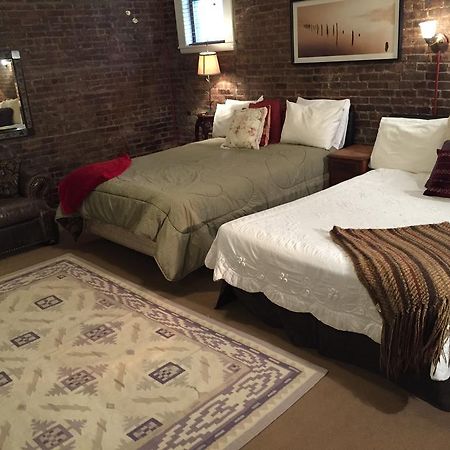 The Townhouse Inn Of Chelsea New York Room photo