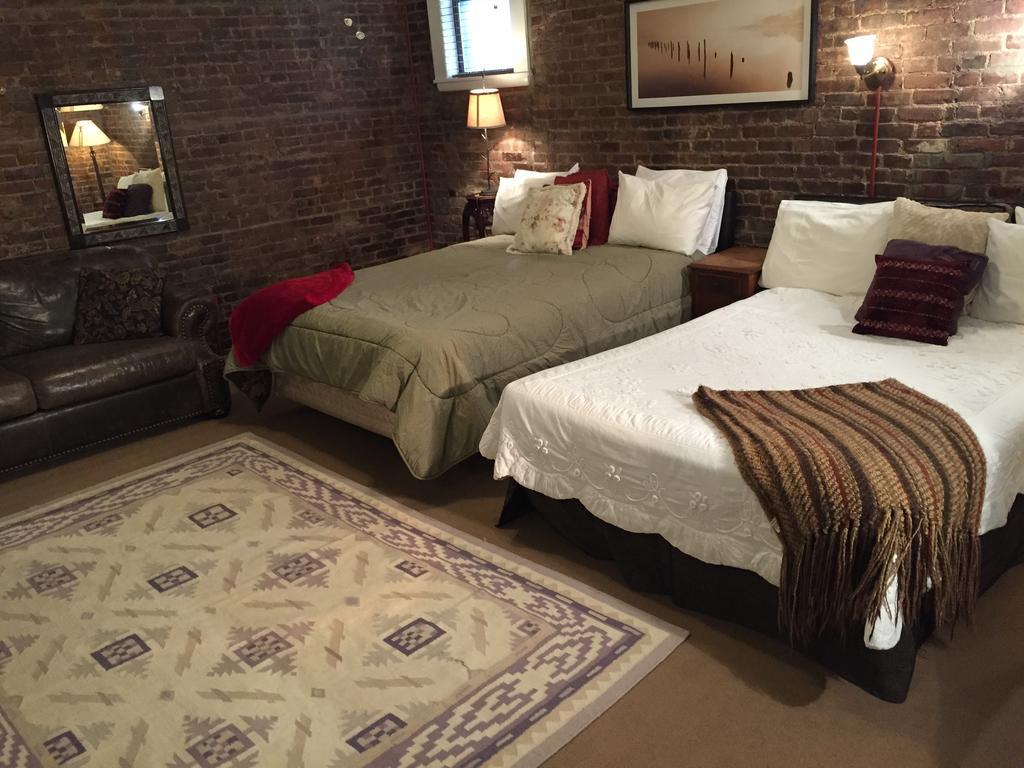 The Townhouse Inn Of Chelsea New York Room photo